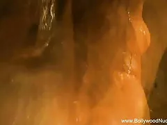 এক মহিলা বাংলাদেশী সেকস ভিডিও বহু পুরুষ