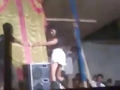 বাঁড়ার বাংলাদেশি মেয়েদের চোদাচুদির ভিডিও রস খাবার সংকলন মুখগত