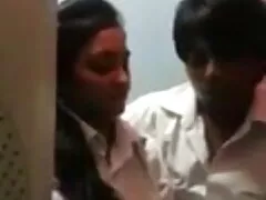 বড় সুন্দরী বাংলাদেশী sex মহিলা